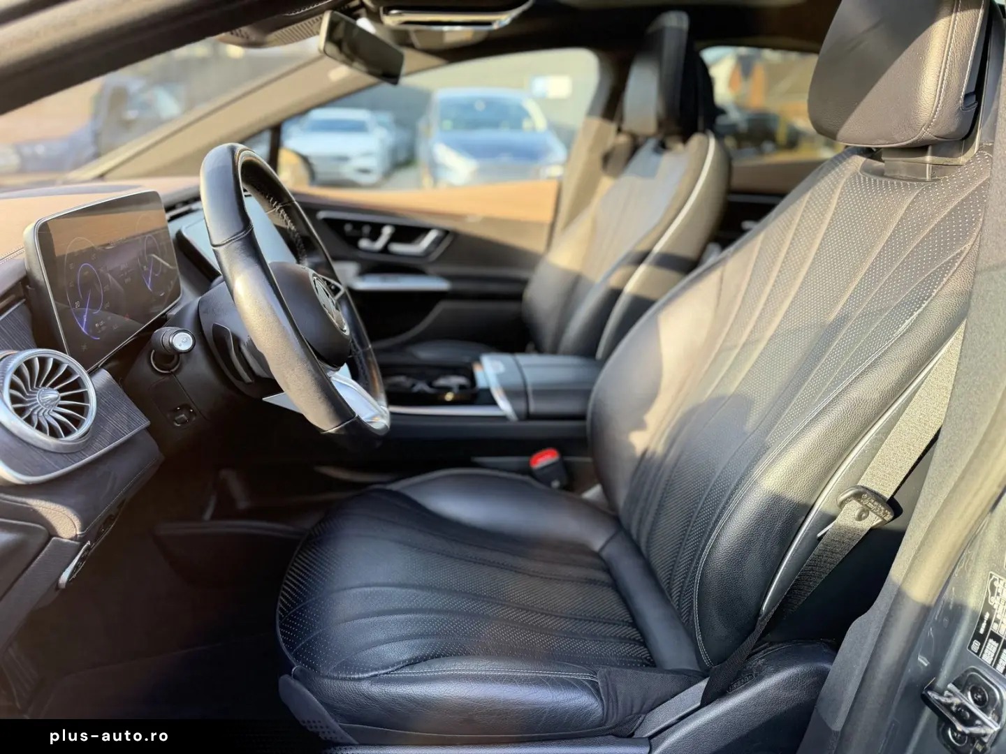 MERCEDES-BENZ EQE 350   Electric Art   Distronic    PANO