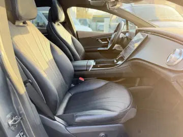 MERCEDES-BENZ EQE 350   Electric Art   Distronic    PANO