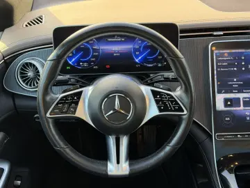 MERCEDES-BENZ EQE 350   Electric Art   Distronic    PANO