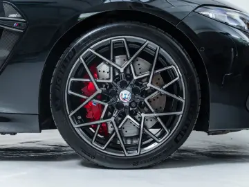 BMW M8 Coupe Competition Garantie PPF  B&W Carbon