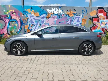 MERCEDES-BENZ EQE300 Premium Sound Allwetter Hintera…