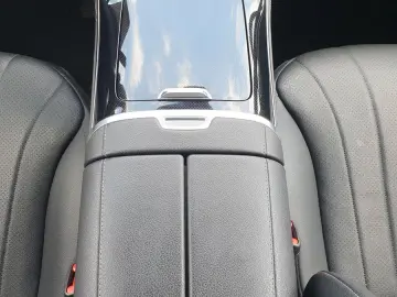 MERCEDES-BENZ EQE300 Premium Sound Allwetter Hintera…