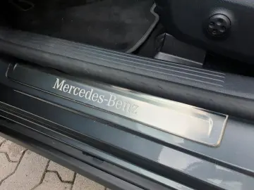 MERCEDES-BENZ EQE300 Premium Sound Allwetter Hintera…