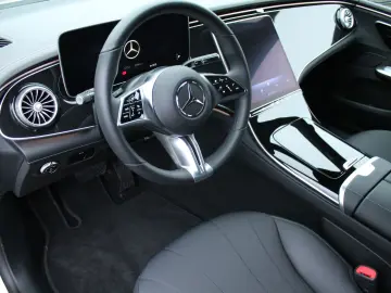 MERCEDES-BENZ EQE 300 Mercedes Garantie bis 2031