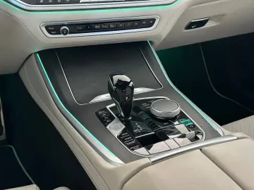 BMW X5 45e xD ACC M SPORT PANO H K MASSAGE BELÜFT 21