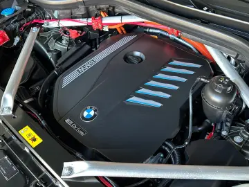 BMW X5 45e xD ACC M SPORT PANO H K MASSAGE BELÜFT 21