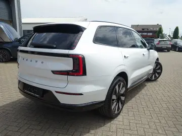 VOLVO EX90 Executive Edition Twin Motor 7 Sitze 360