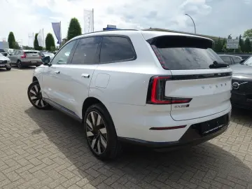 VOLVO EX90 Executive Edition Twin Motor 7 Sitze 360