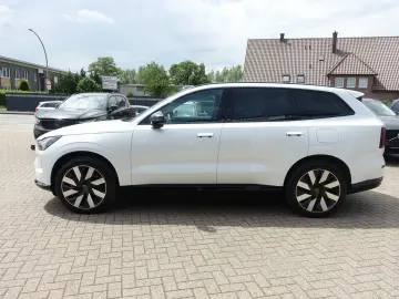 VOLVO EX90 Executive Edition Twin Motor 7 Sitze 360