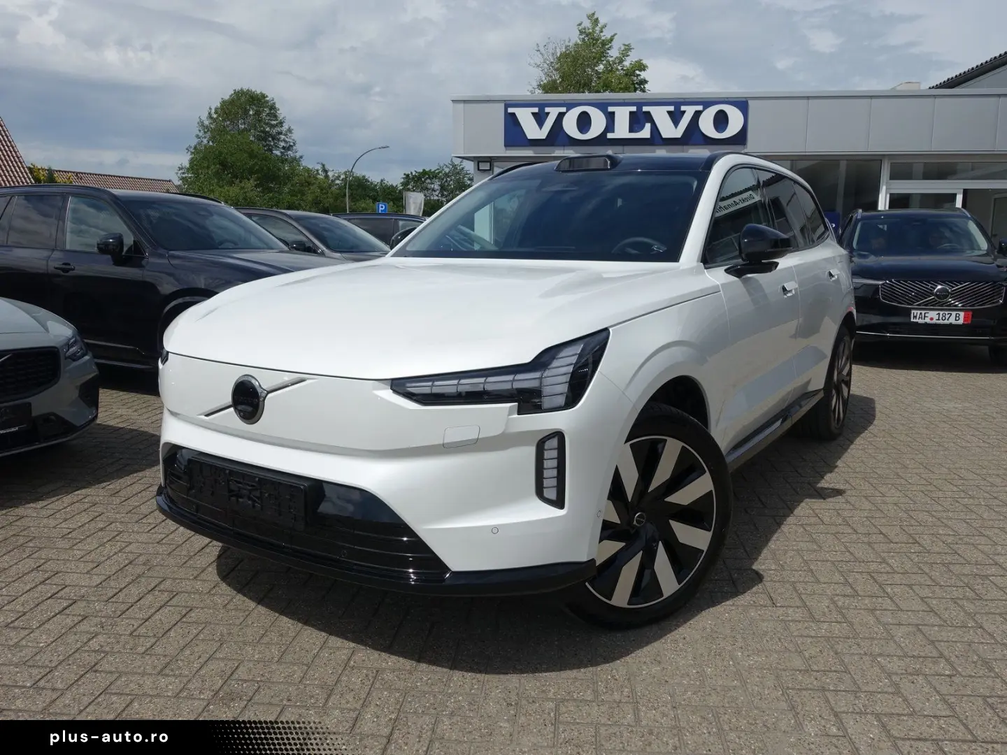 VOLVO EX90 Executive Edition Twin Motor Pano 360  AHK