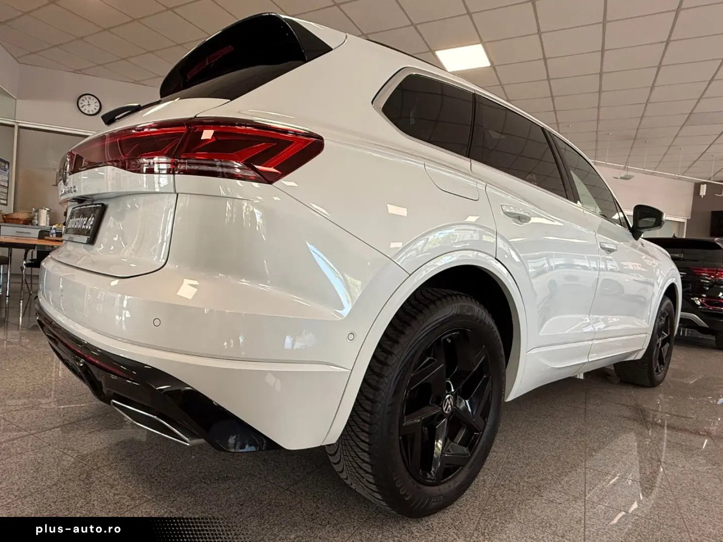 VW TOUAREG 3.0 V6 TDI R-LINE PANO MATRIX 19