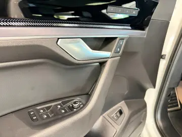 VW TOUAREG 3.0 V6 TDI R-LINE PANO MATRIX 19