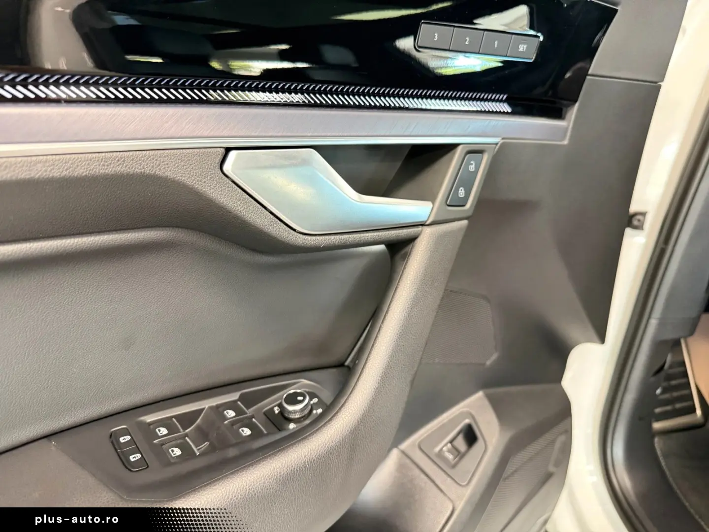 VW TOUAREG 3.0 V6 TDI R-LINE PANO MATRIX 19