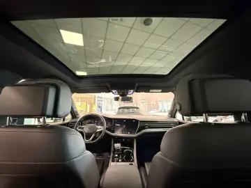 VW TOUAREG 3.0 V6 TDI R-LINE PANO MATRIX 19