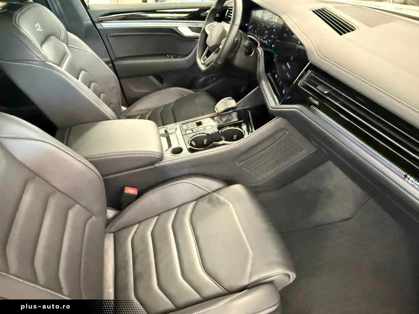 VW TOUAREG 3.0 V6 TDI R-LINE PANO MATRIX 19