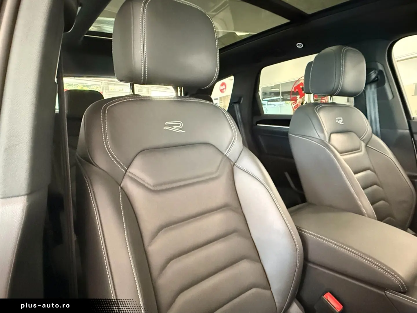 VW TOUAREG 3.0 V6 TDI R-LINE PANO MATRIX 19