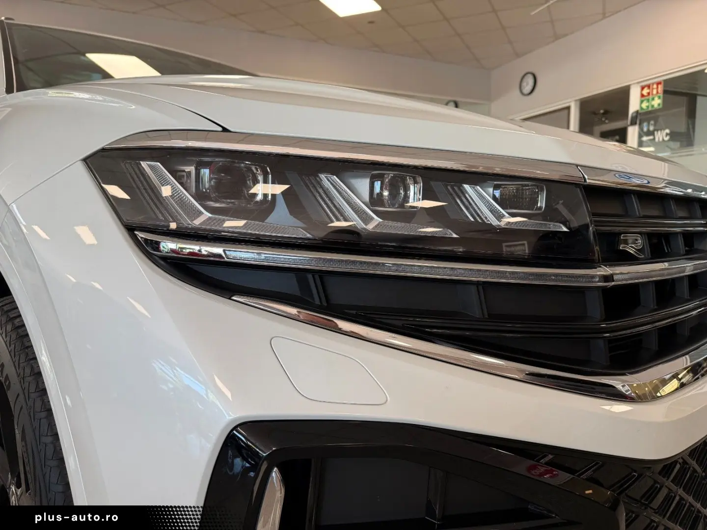VW TOUAREG 3.0 V6 TDI R-LINE PANO MATRIX 19