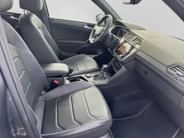 VW Tiguan Allspace 2.0 TDI DSG 4M R-LINE AHK PANO