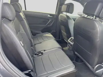 VW Tiguan Allspace 2.0 TDI DSG 4M R-LINE AHK PANO