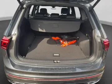 VW Tiguan Allspace 2.0 TDI DSG 4M R-LINE AHK PANO