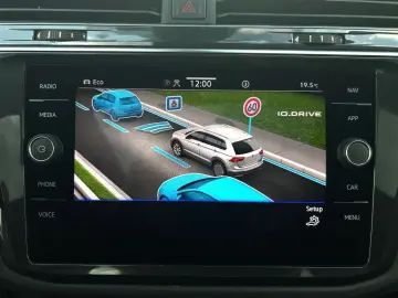 VW Tiguan 2.0 TSI 4M R-LINE LEDER PANO LM20 ASSIST