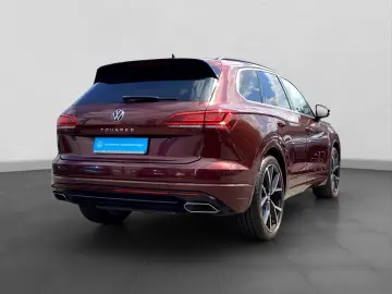 VW Touareg 3.0 TSI R-LINE LUFT PANO ST.HEIZ LM22