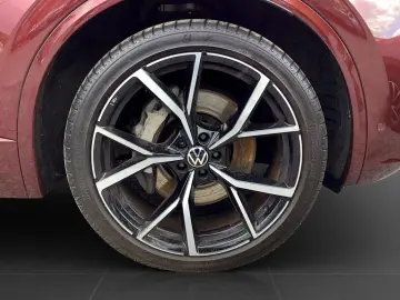 VW Touareg 3.0 TSI R-LINE LUFT PANO ST.HEIZ LM22