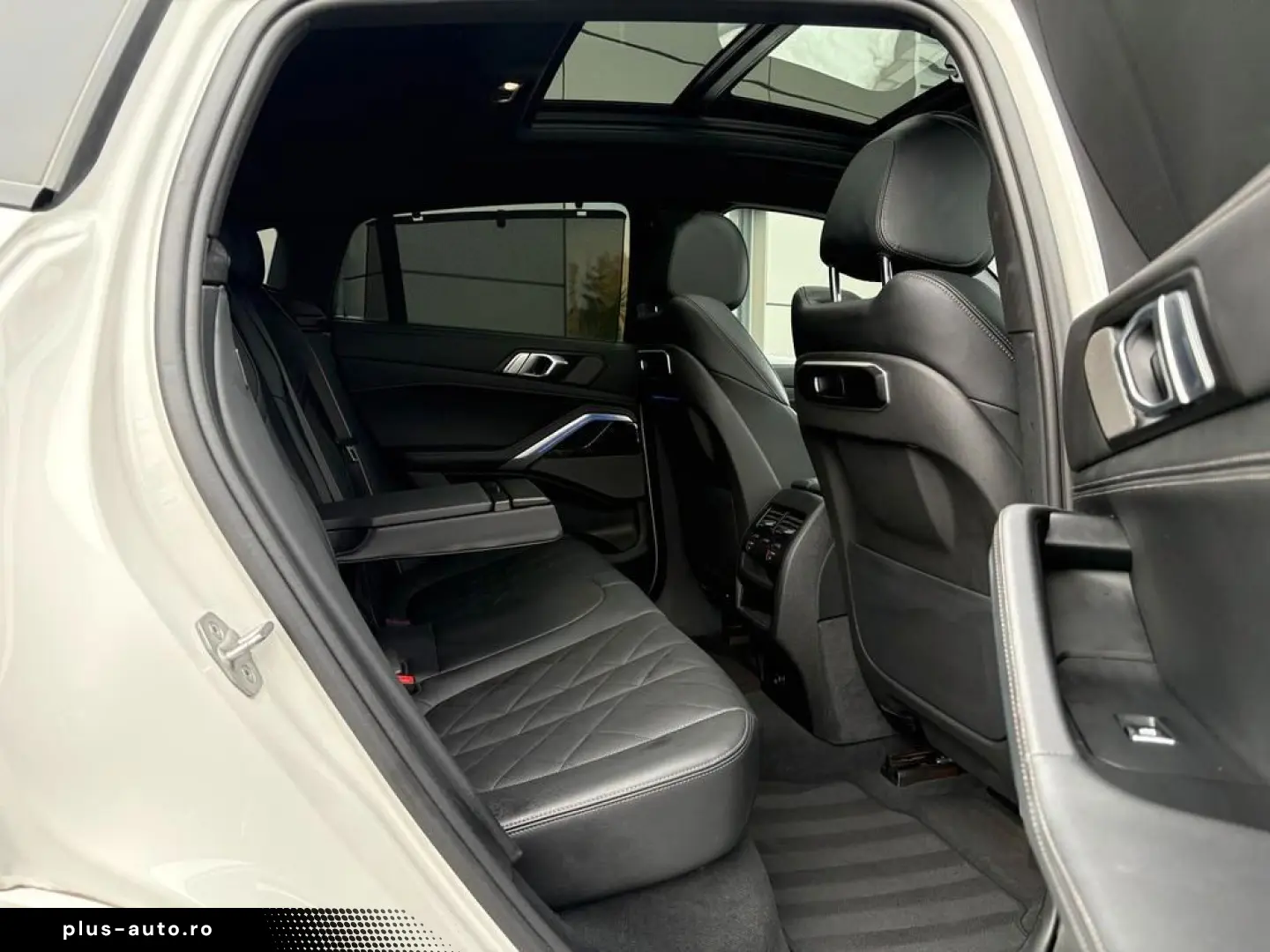 BMW X6 M60 i xDrive LED PANO KAMERA H&K NAVI