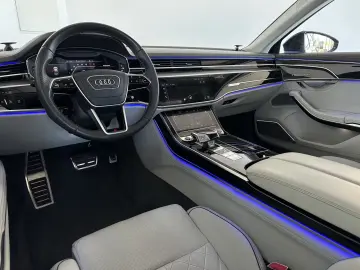 Audi A8 LANG CHAUFFEUR     S LINE   KERAMIK  B&O