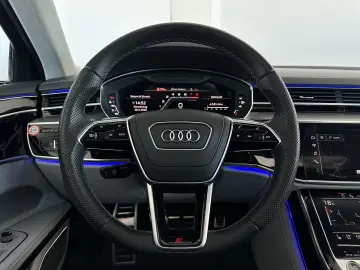 Audi A8 LANG CHAUFFEUR     S LINE   KERAMIK  B&O