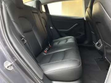 TESLA Model 3 Long Range Dual AWD PANO LED NAVI KAM WP