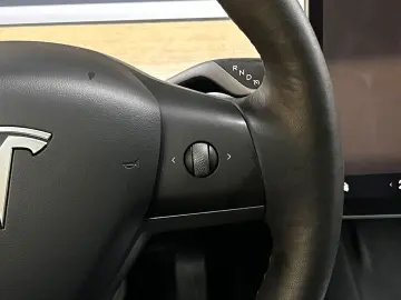 TESLA Model 3 Long Range Dual AWD PANO LED NAVI KAM WP