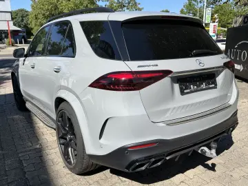 MERCEDES-BENZ GLE 63 AMG S 4M  PANO BURM DRIVERS HUD MASSAGE