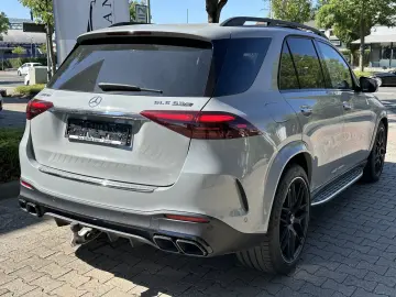 MERCEDES-BENZ GLE 63 AMG S 4M  PANO BURM DRIVERS HUD MASSAGE
