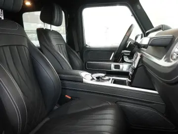 MERCEDES-BENZ G 400 d AMG SUPERIOR STHZ MANUFAKTUR