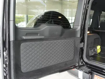 MERCEDES-BENZ G 400 d AMG SUPERIOR STHZ MANUFAKTUR