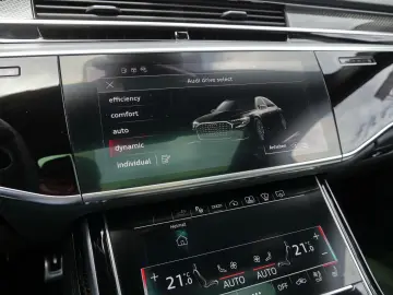 Audi A8 Lang 60 TFSIe qu. S line UPE182 € TV Nacht 4S