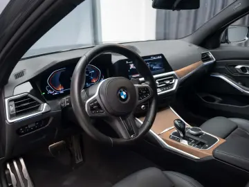 BMW Seria 318i G20 Sedan