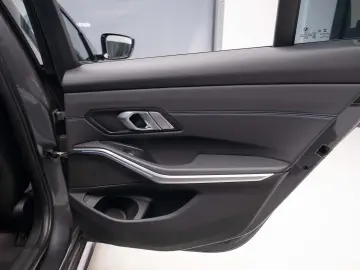 BMW Seria 318i G20 Sedan