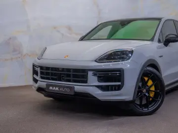 PORSCHE Cayenne Coupé 4.0 Turbo E-Hybrid GT