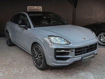 PORSCHE Cayenne Coupe S E-Hybrid   Sport Design   Head-U