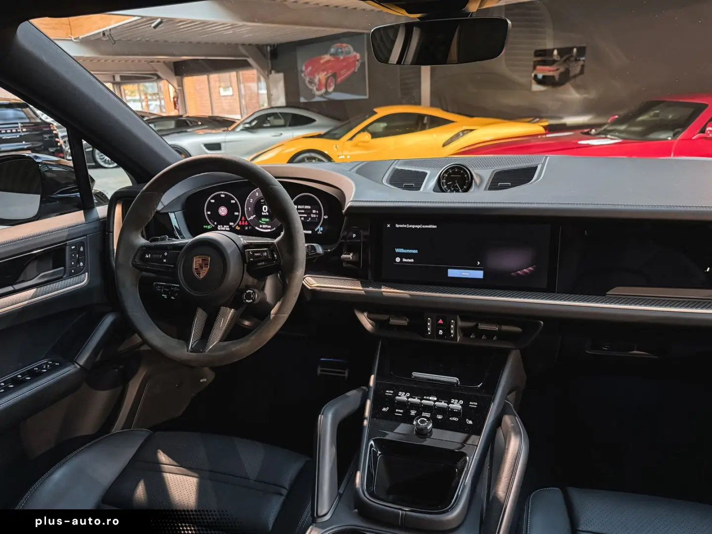PORSCHE Cayenne Coupe S E-Hybrid   Sport Design   Head-U
