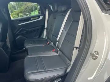 PORSCHE Cayenne Coupe