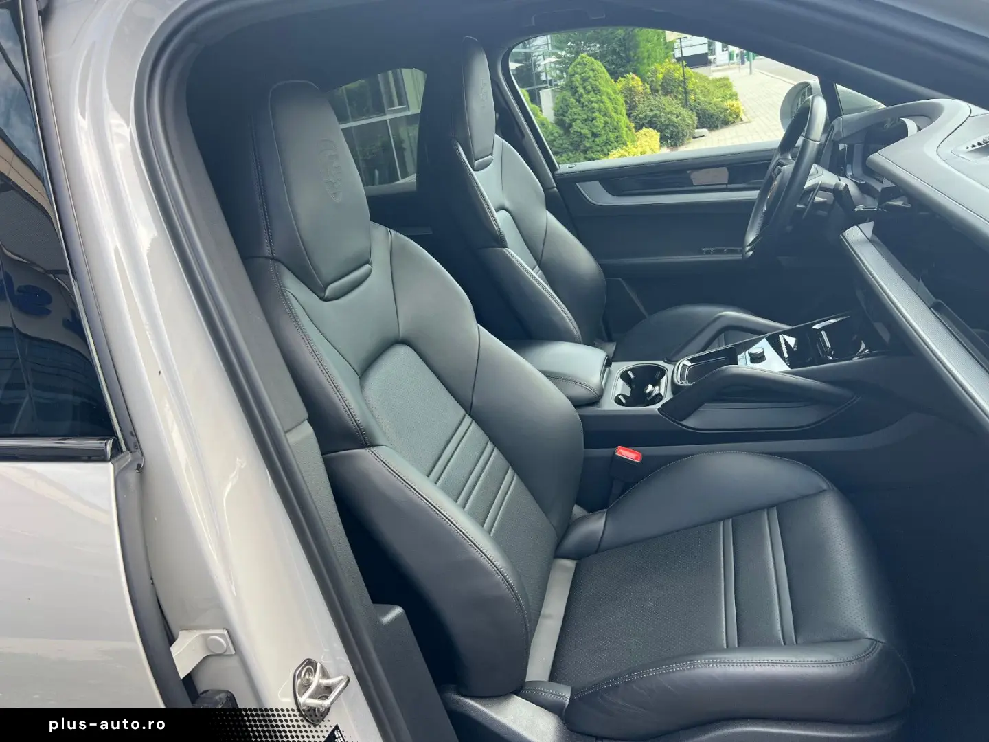 PORSCHE Cayenne Coupe