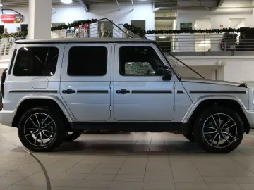 MERCEDES-BENZ G 450 d AMG Line  Rear Seat EXCLUSIVE …