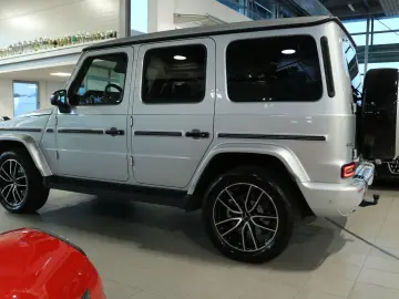 MERCEDES-BENZ G 450 d AMG Line  Rear Seat EXCLUSIVE …