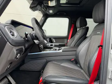 MERCEDES-BENZ Mercedes-AMG G 63 4x4²MANUFAKTUR GARAN…