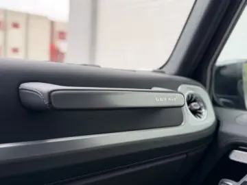 MERCEDES-BENZ Mercedes-AMG G 63 4x4²MANUFAKTUR GARAN…