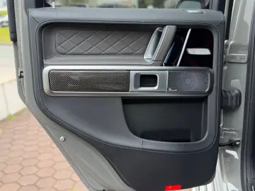 MERCEDES-BENZ Mercedes-AMG G 63 4x4²MANUFAKTUR GARAN…