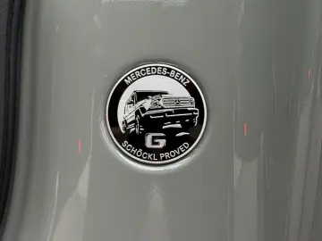 MERCEDES-BENZ Mercedes-AMG G 63 4x4²MANUFAKTUR GARAN…